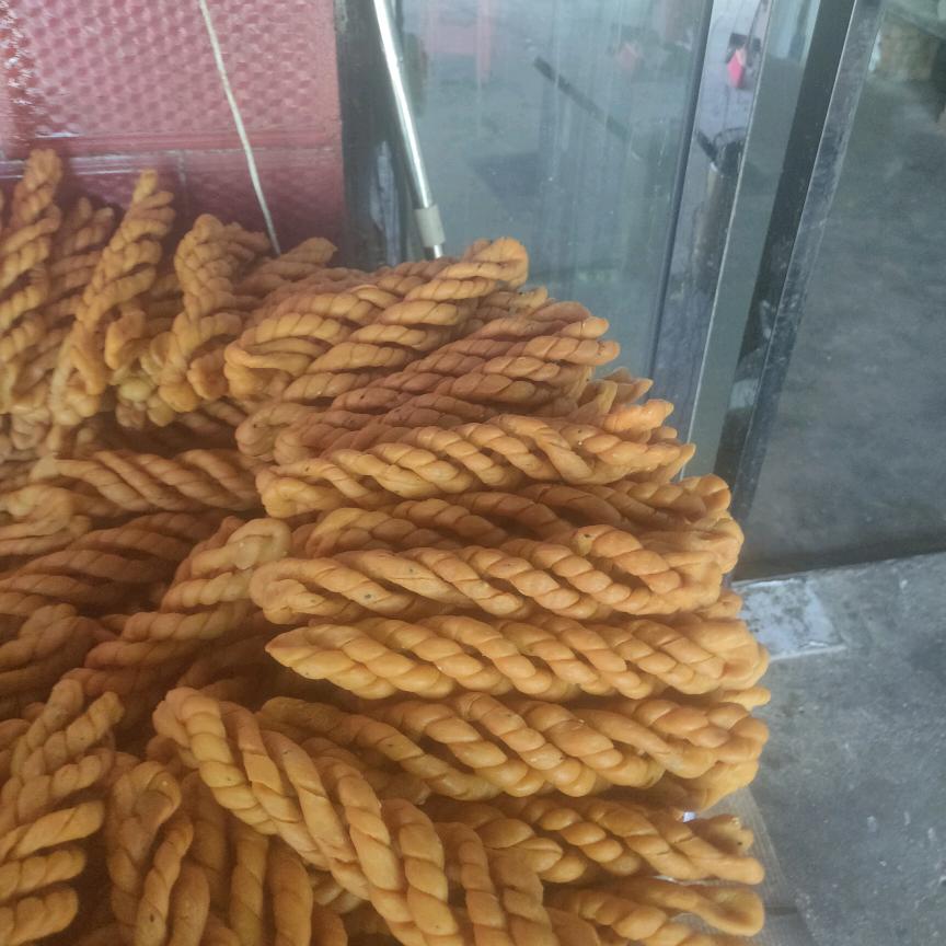 临 泉 土坡’周国战1809672605