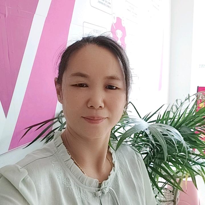 潢川晏姐
