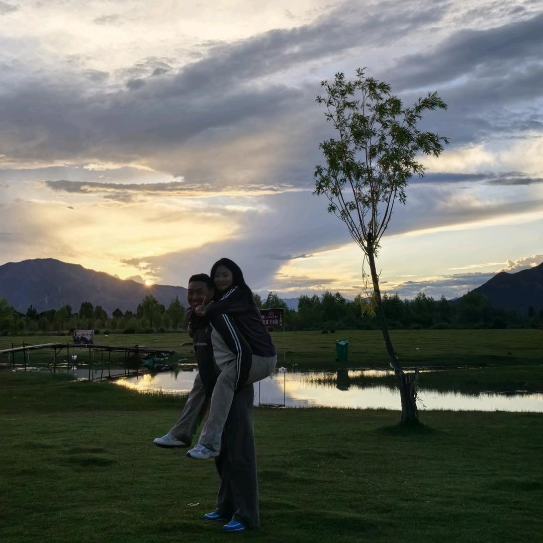 穿10号球衣的拥珠措