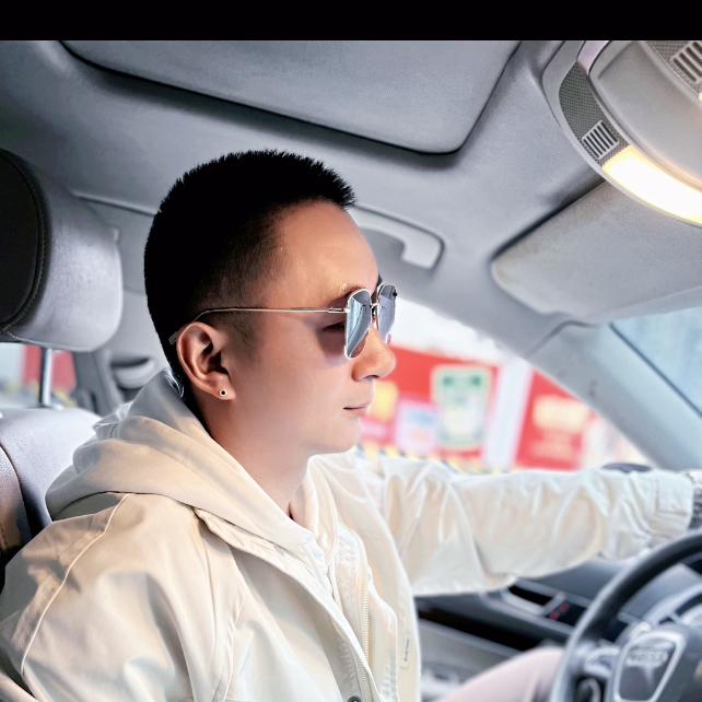 小陈…