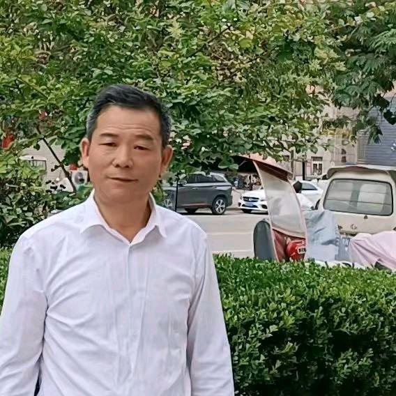 二哥在创业每天下午4点半首播