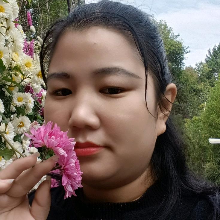 卖糯米糕的莉姐