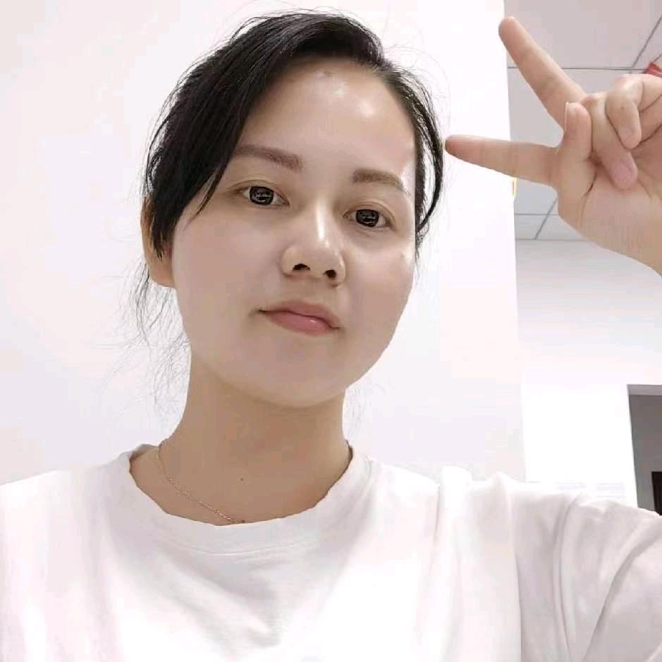 朗艺家装的方方姐