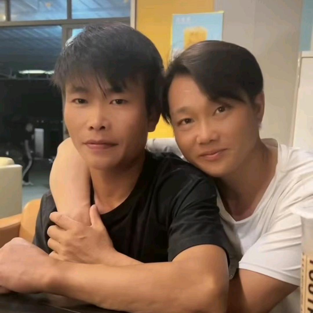 《幸福👫归来》
