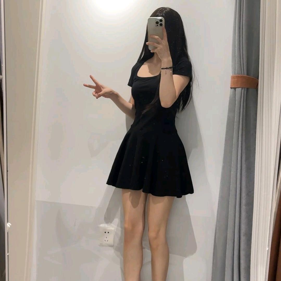 小芳和董董