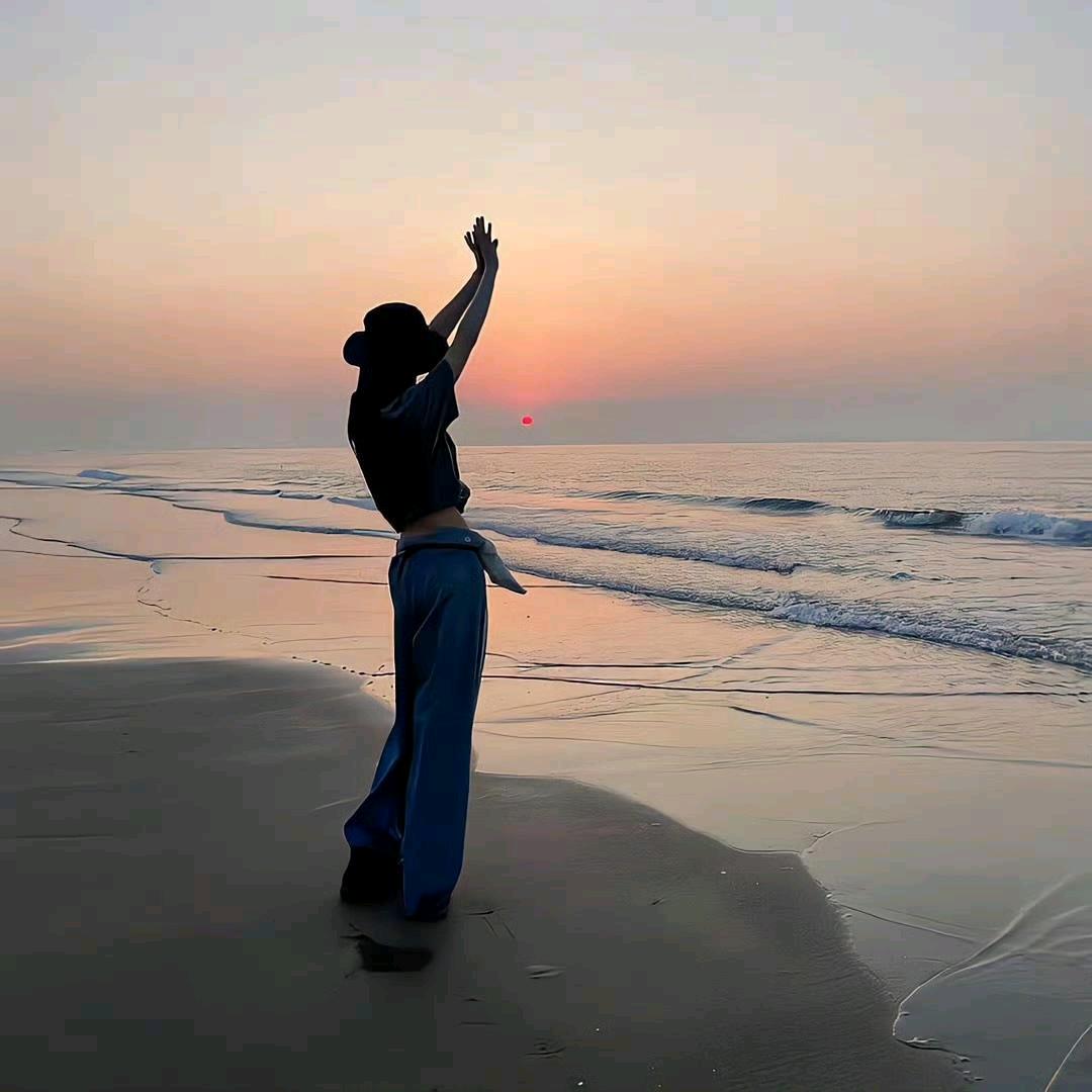 海💕中有月🌛