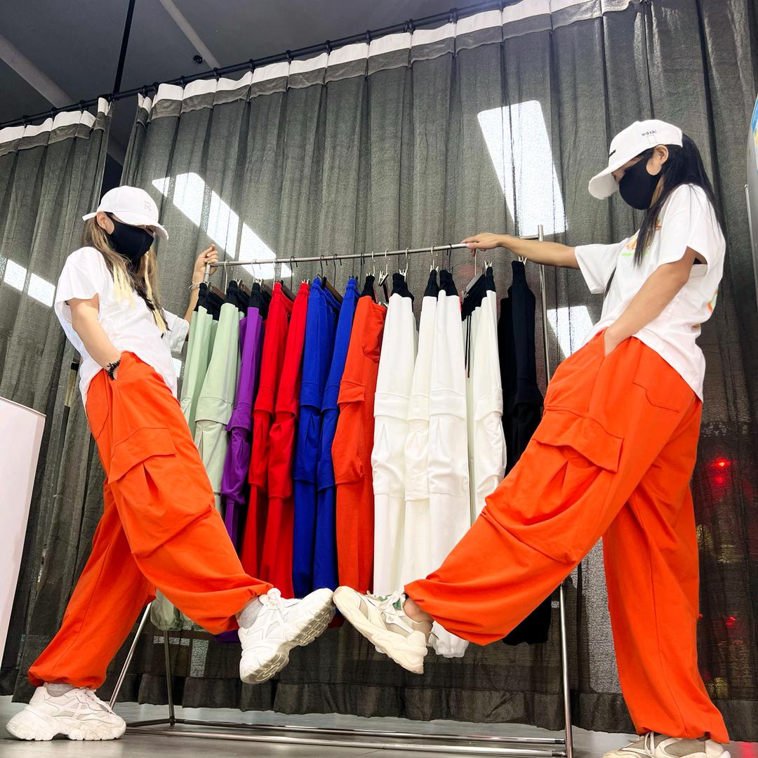 友利玖壹玖工厂店