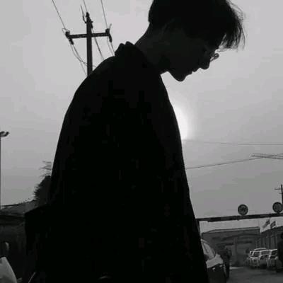歿༤䵰
