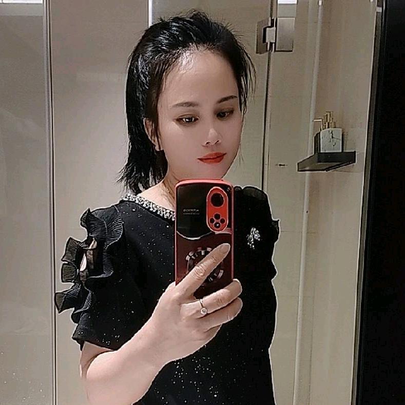 回眸一笑~玲玲
