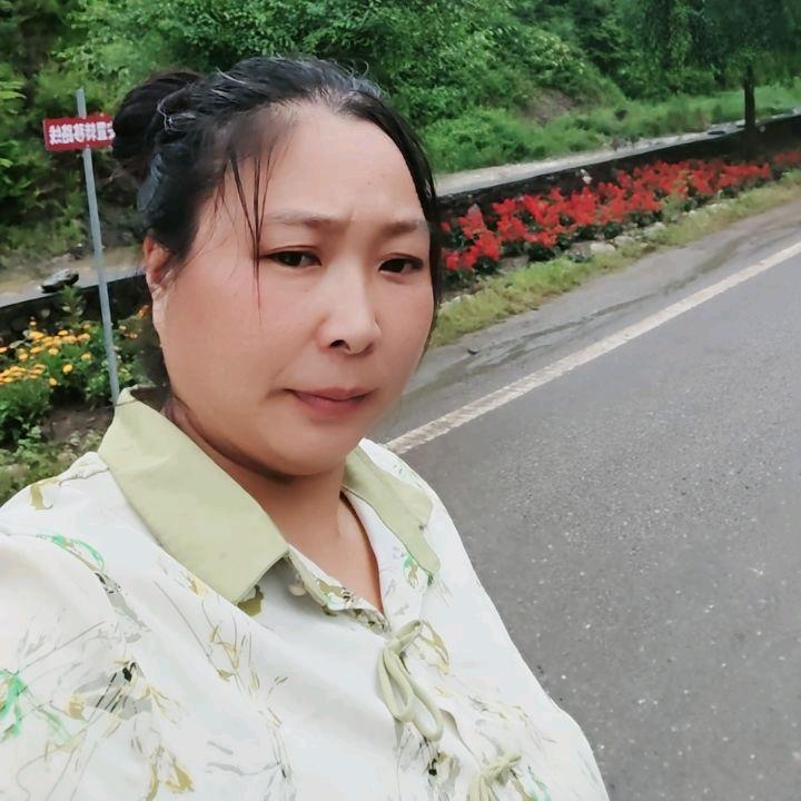 挖桩胖妹