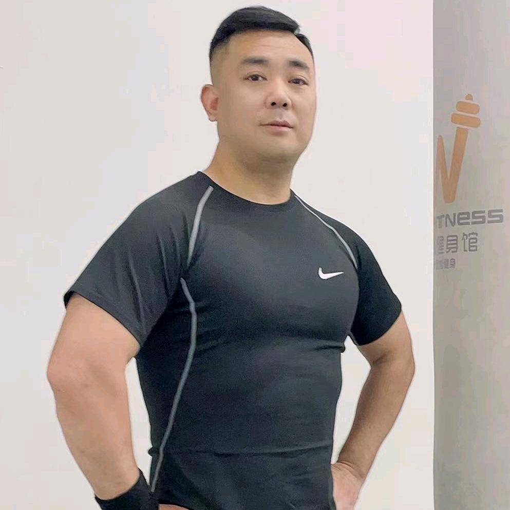 ¥杰哥¥～包租公