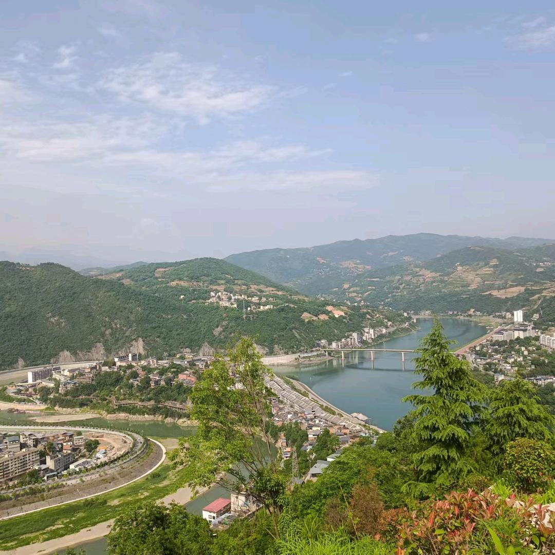 面对现实，曾
