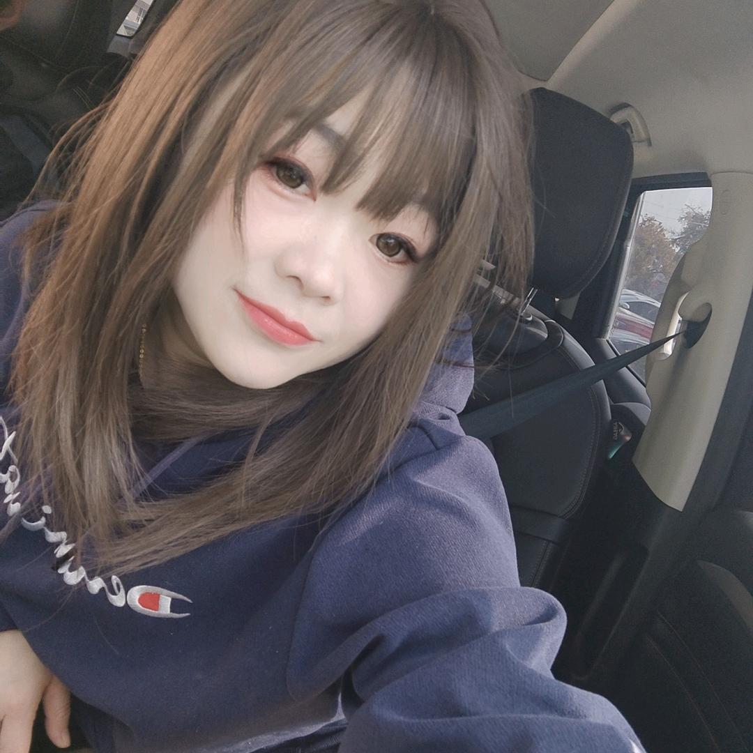 奶昔小阿姨