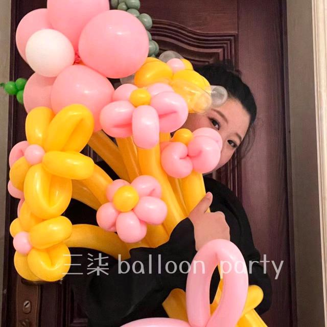 营口三柒派对策划师、小新