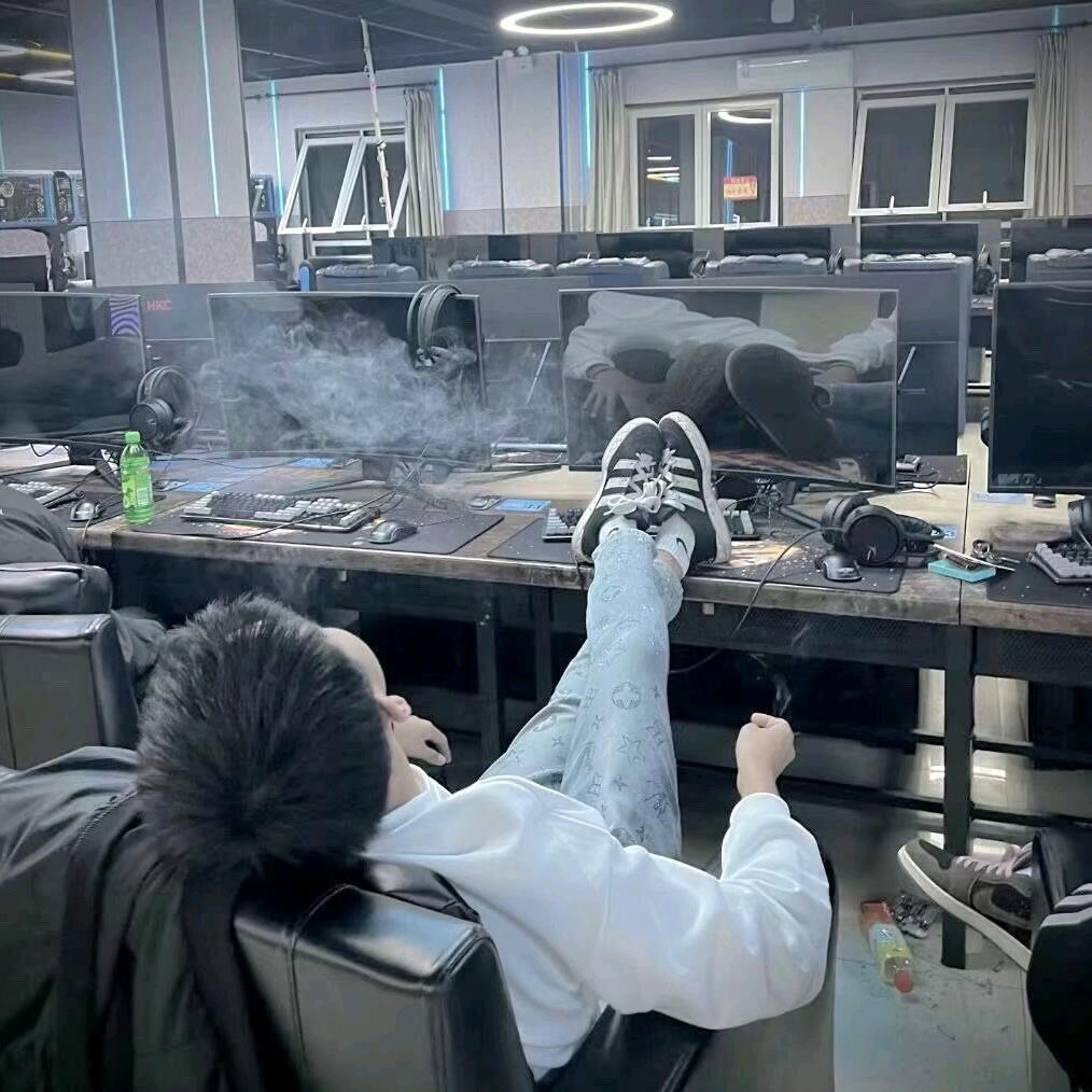 H發        財