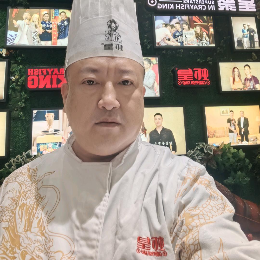 虾皇厨师长：杨宗禄