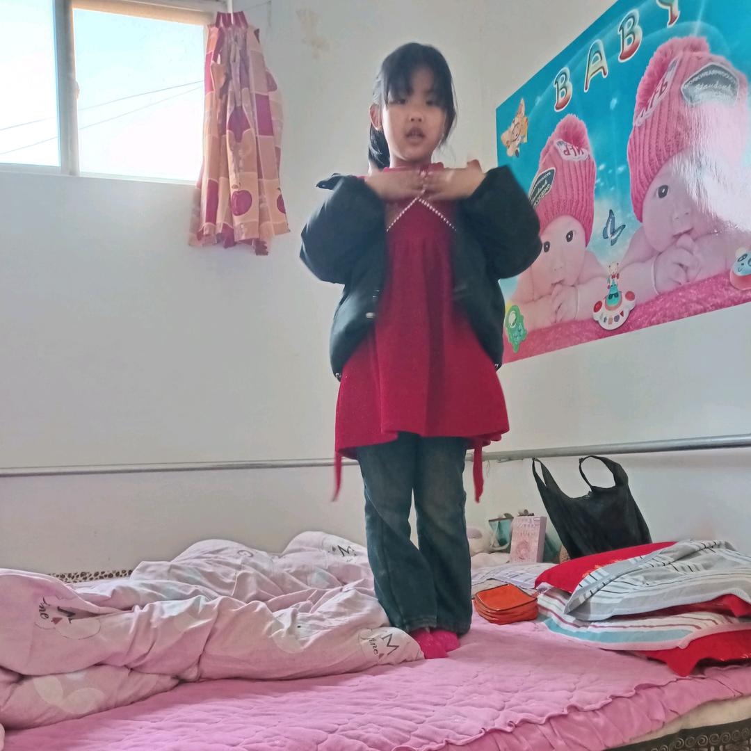 瑶佳妈远嫁姑娘小荣儿  VIog