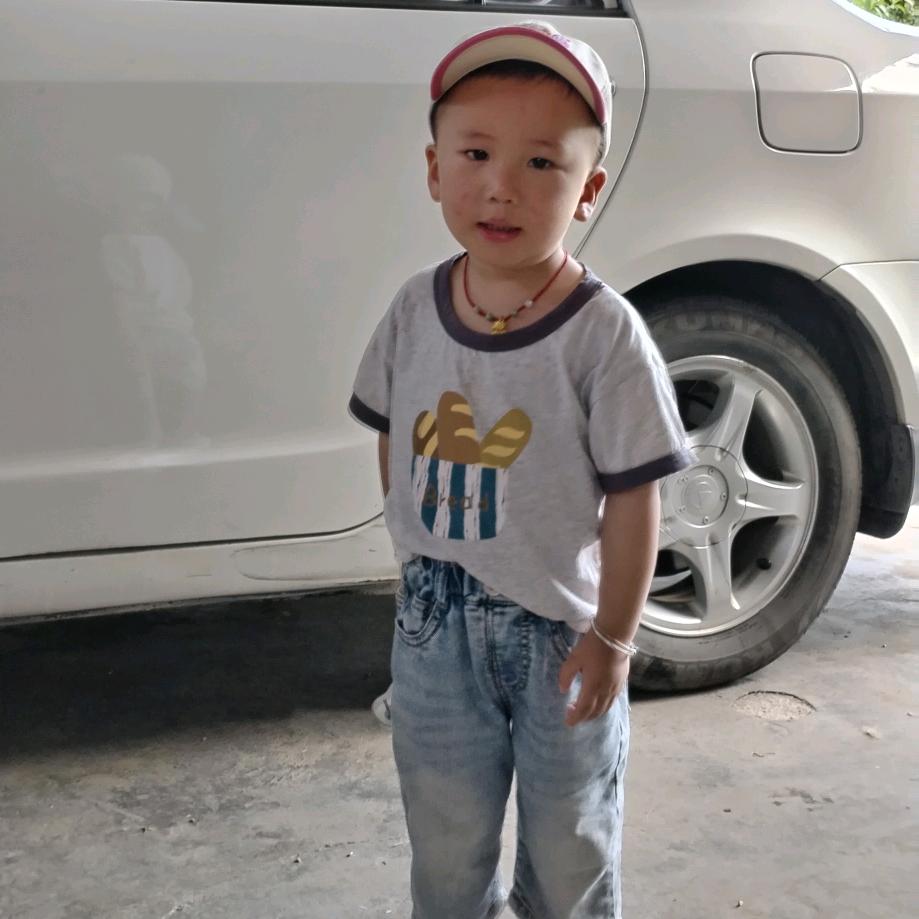 杨妹；唱歌不好听