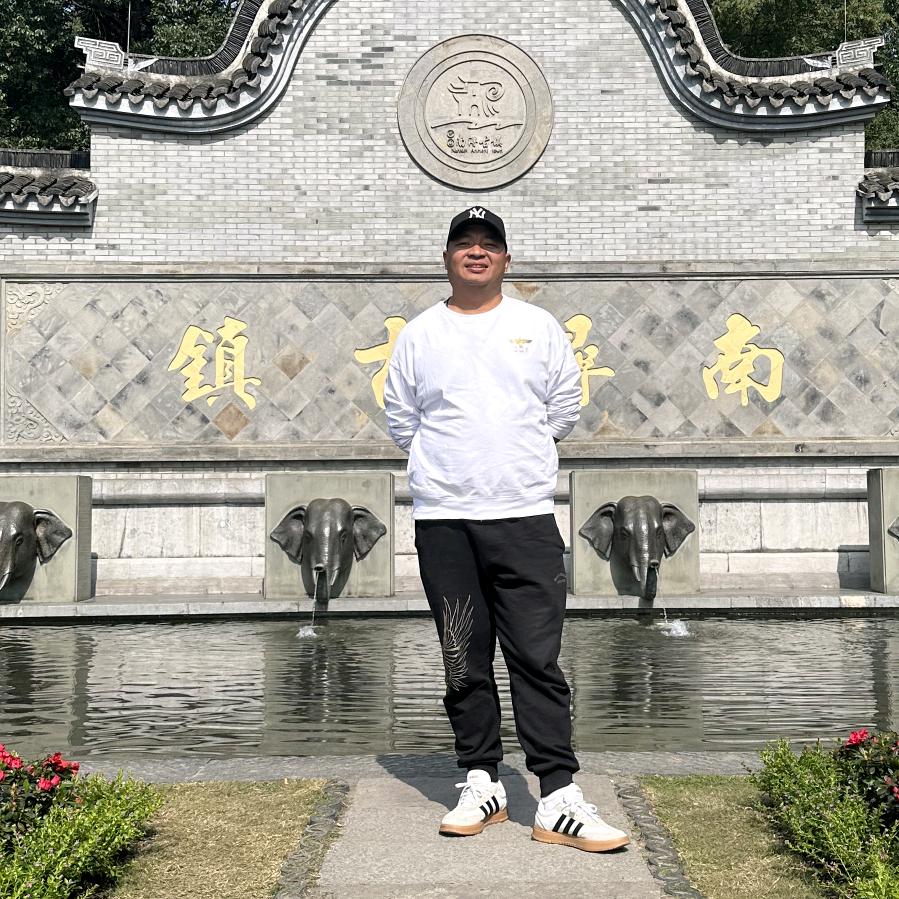 游乐部鑫哥小胖子7096876268