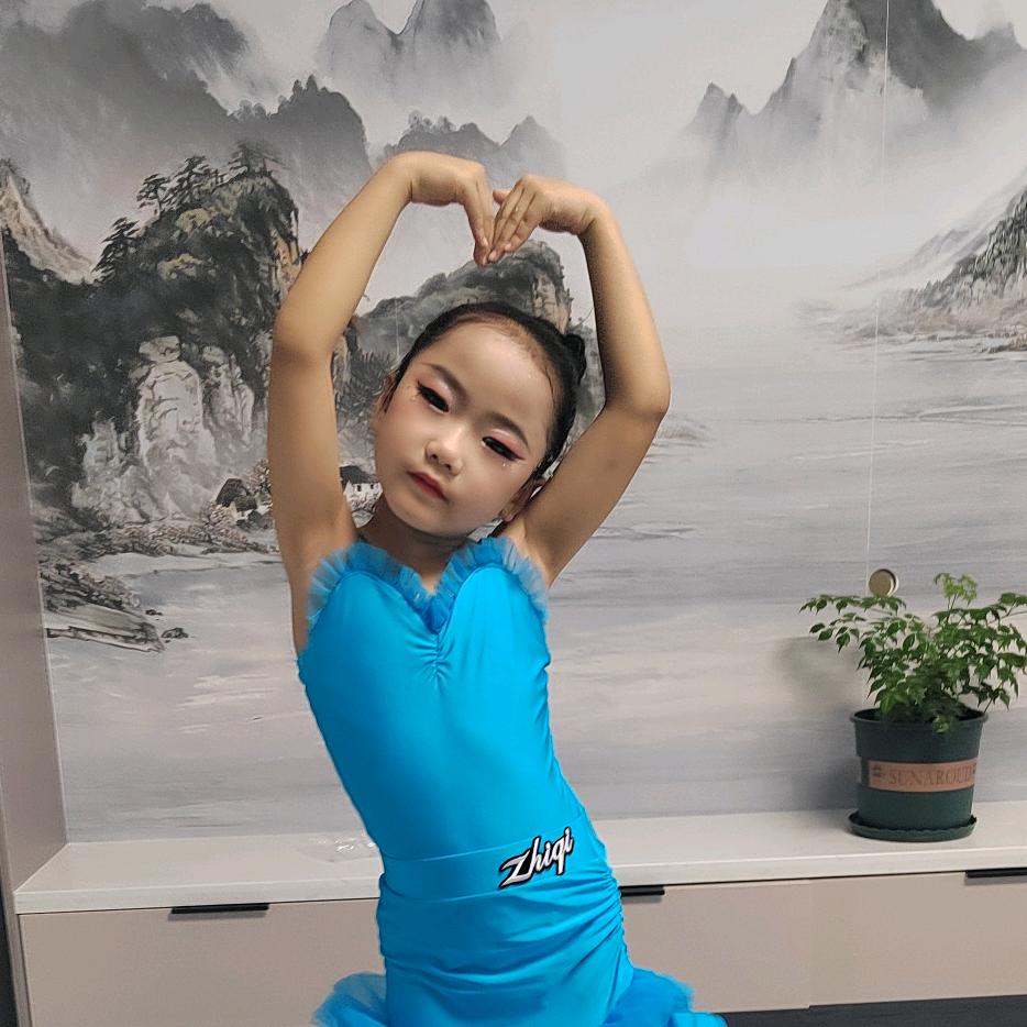 陈胤兮