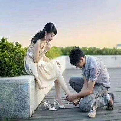 现实社会。