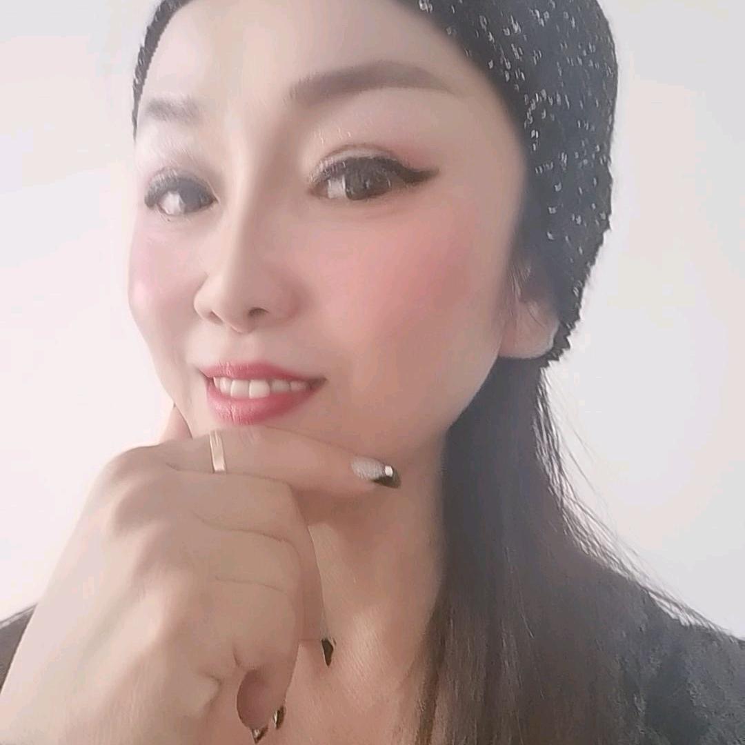 小霞