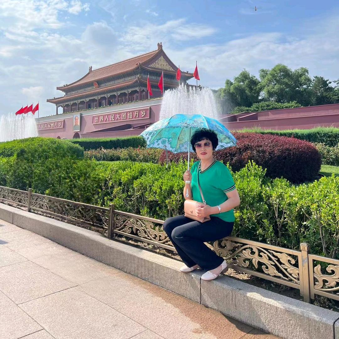 笑迎人生，玲儿