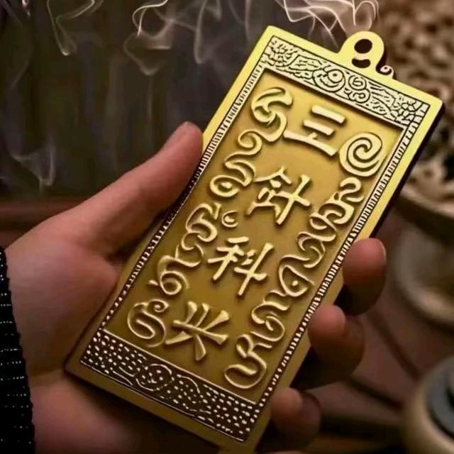 八月是条狗🐶