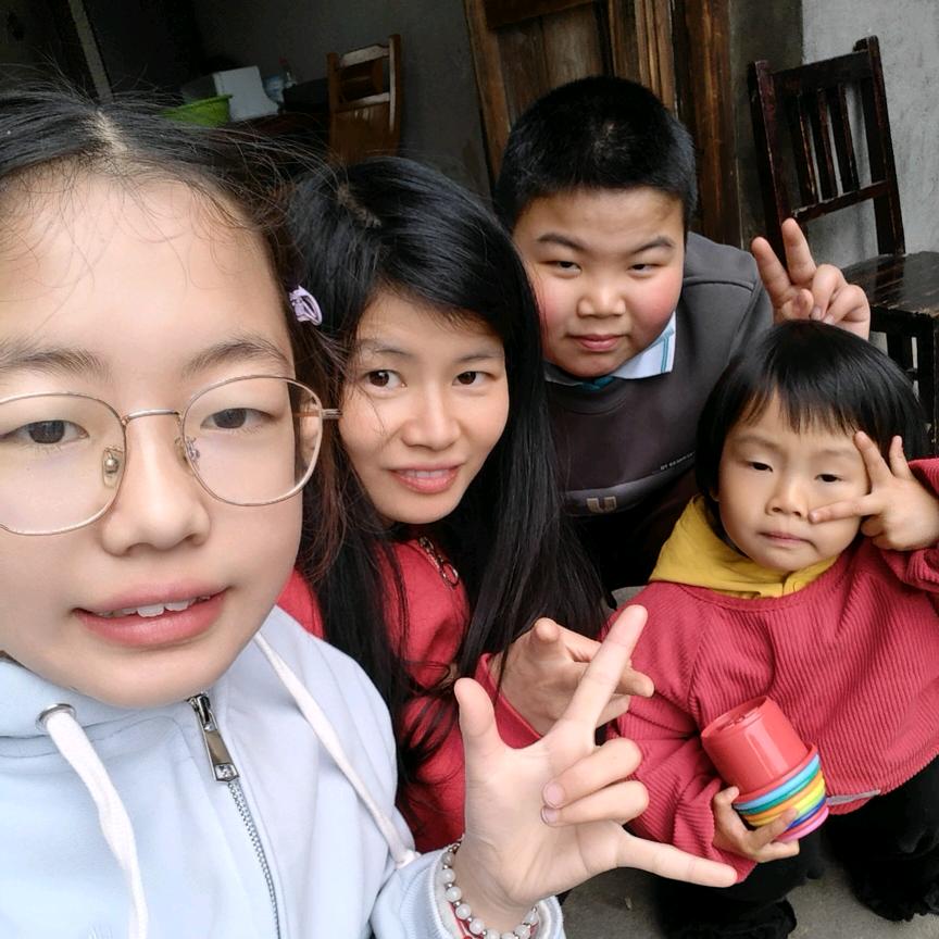 时光离，我和你