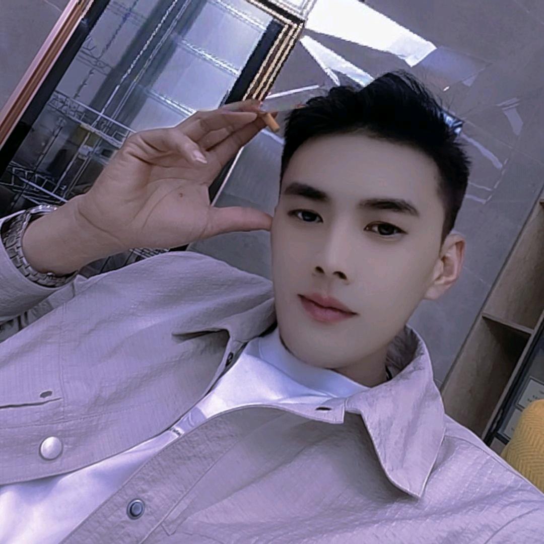 *^O^*开心*^O^*劉少