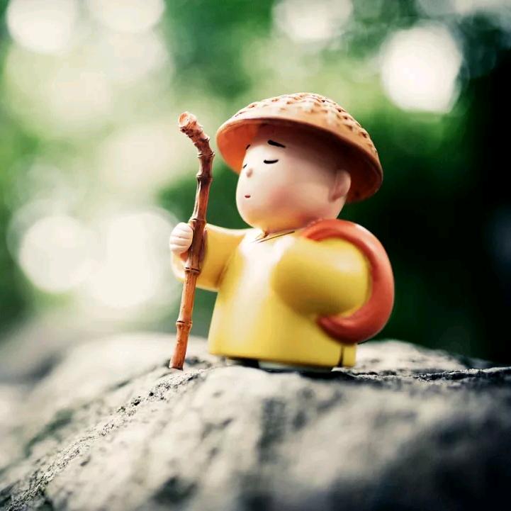 显眼包～小 A