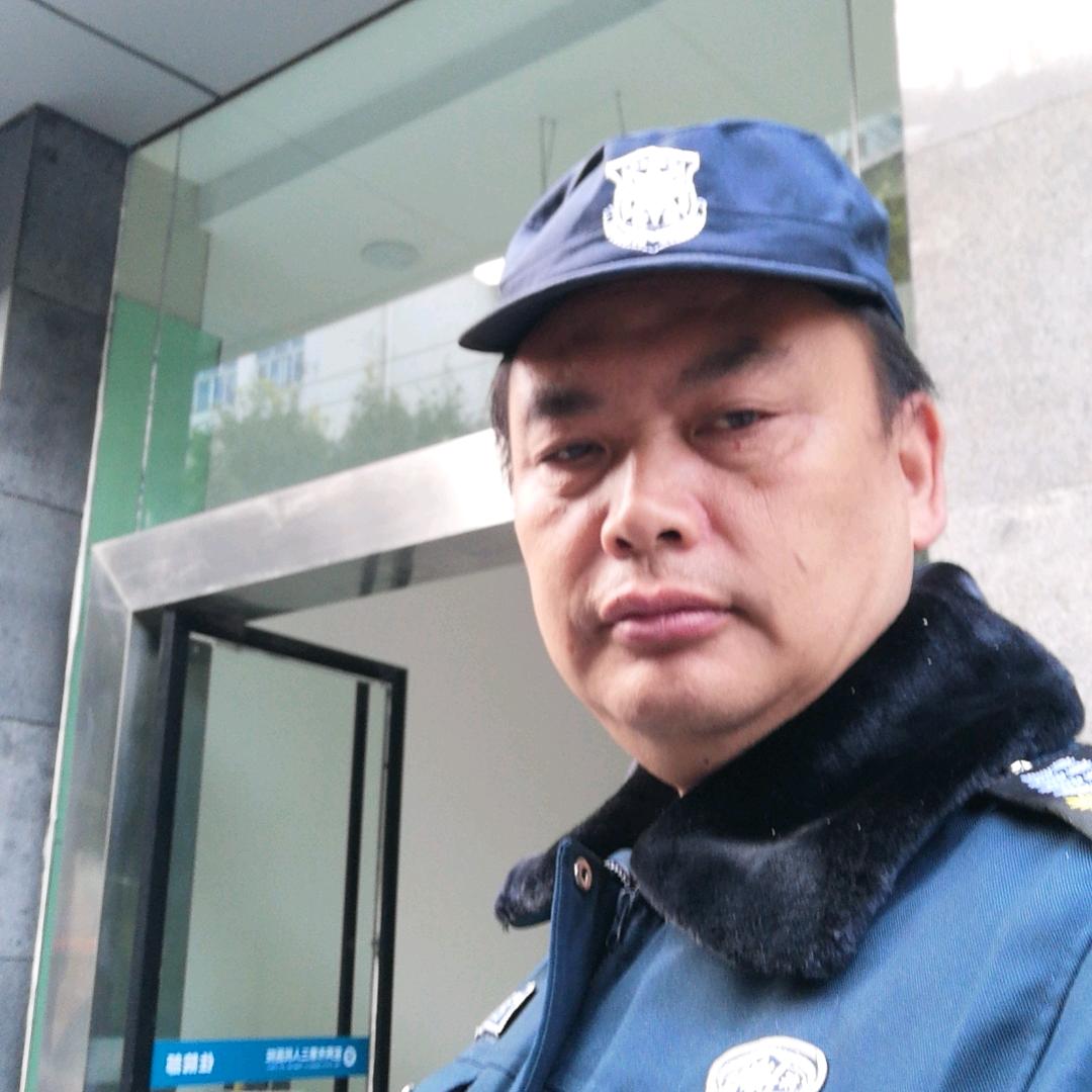 开泵车   要工资   的惯犯哥