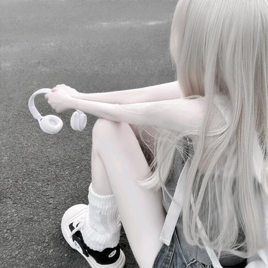 觉觉.