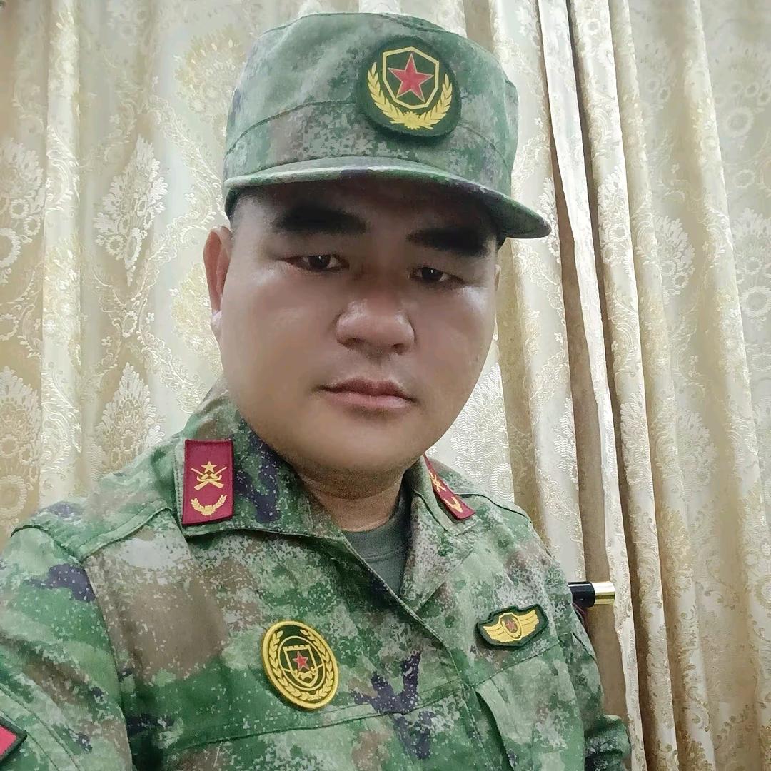 双月湾船队长