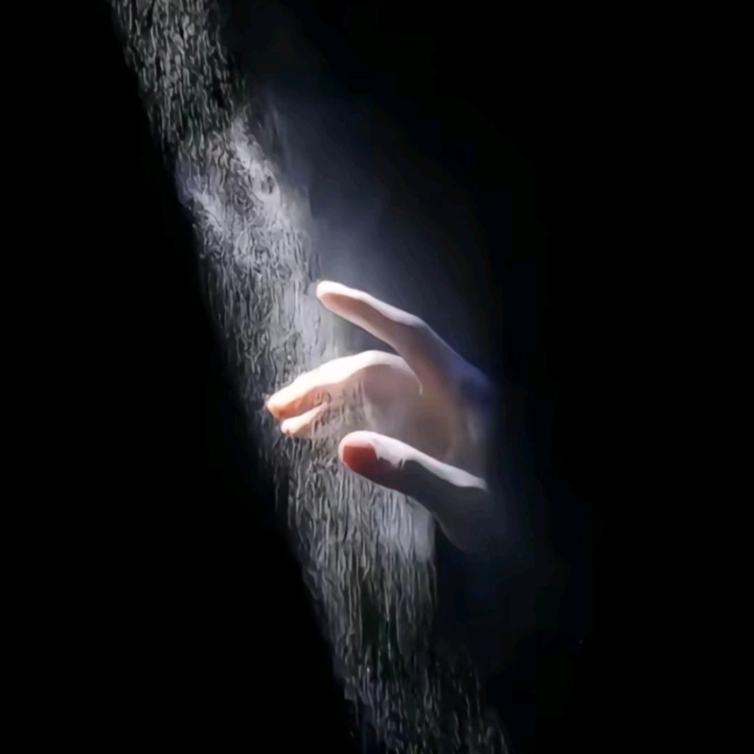 钉子上扎条轮胎