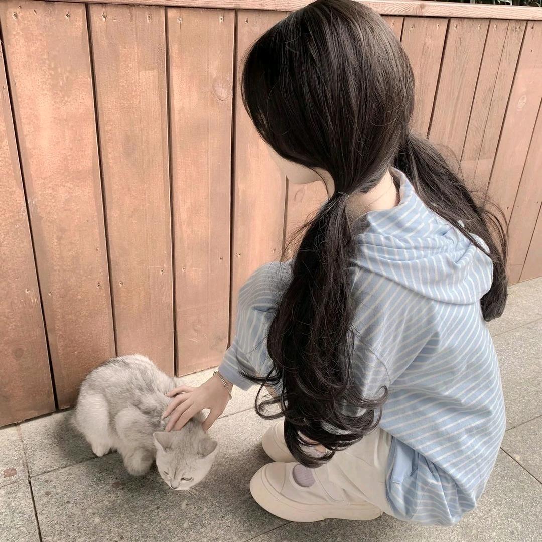 面包娱乐女陪店