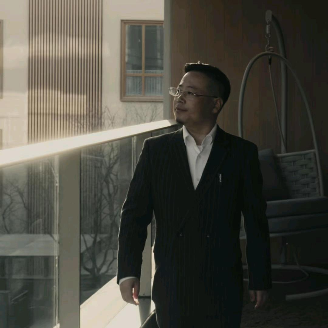 地产荣Sir