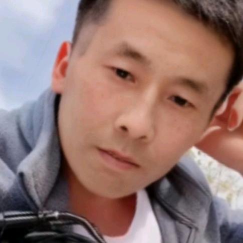 淡云海蓝