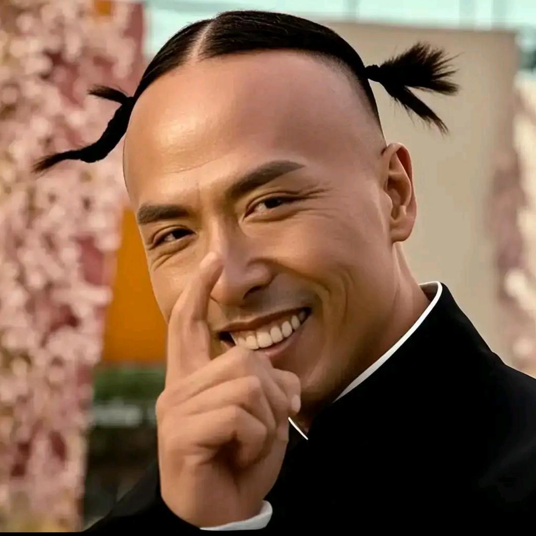 我先疯了你们跟紧我