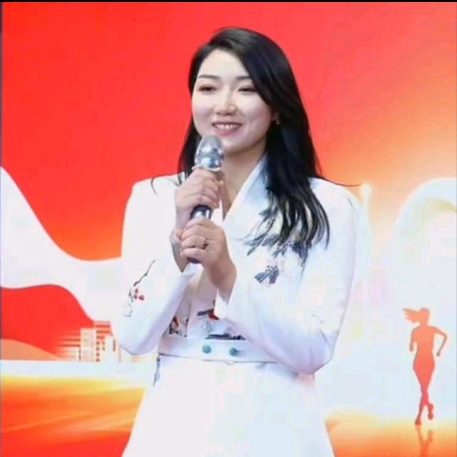 ༩༨༽༴丽丽一家人