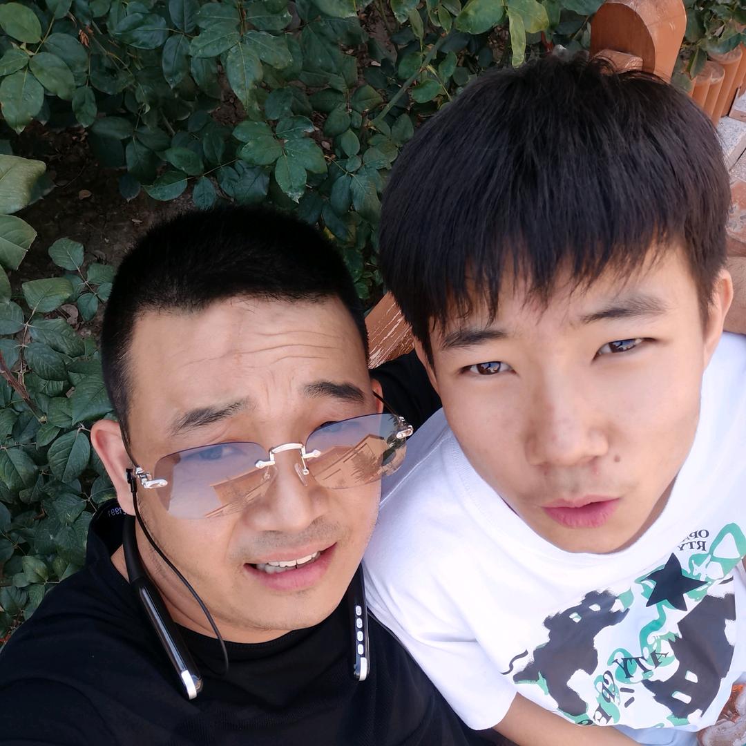 霸气军少（回族）