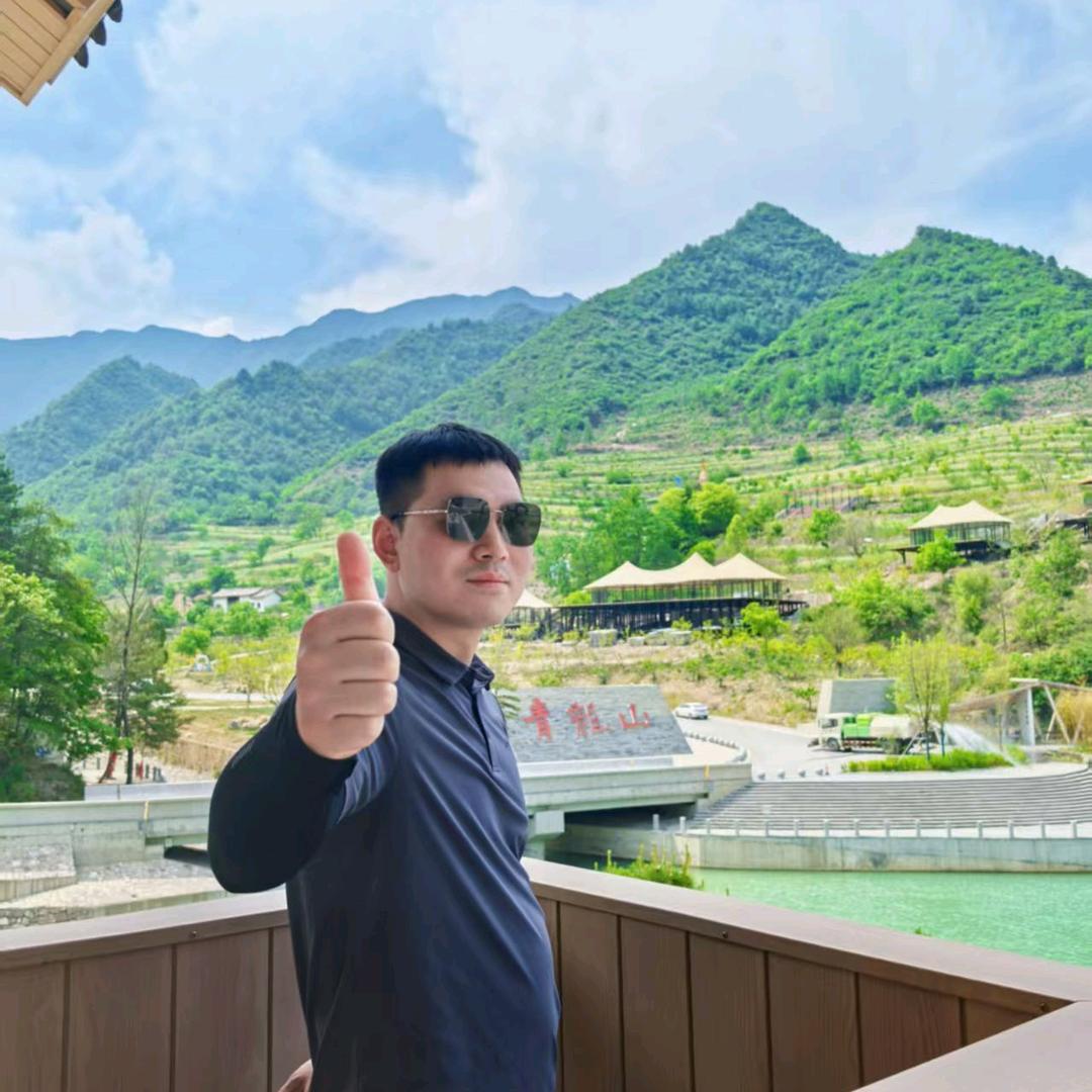 轻舟过万山