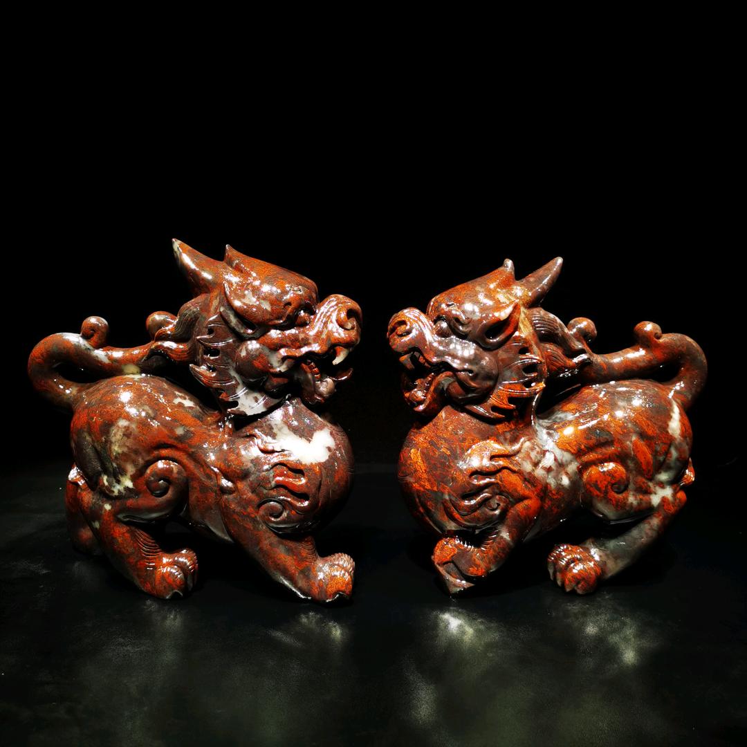 森涵鸡血玉奇石馆