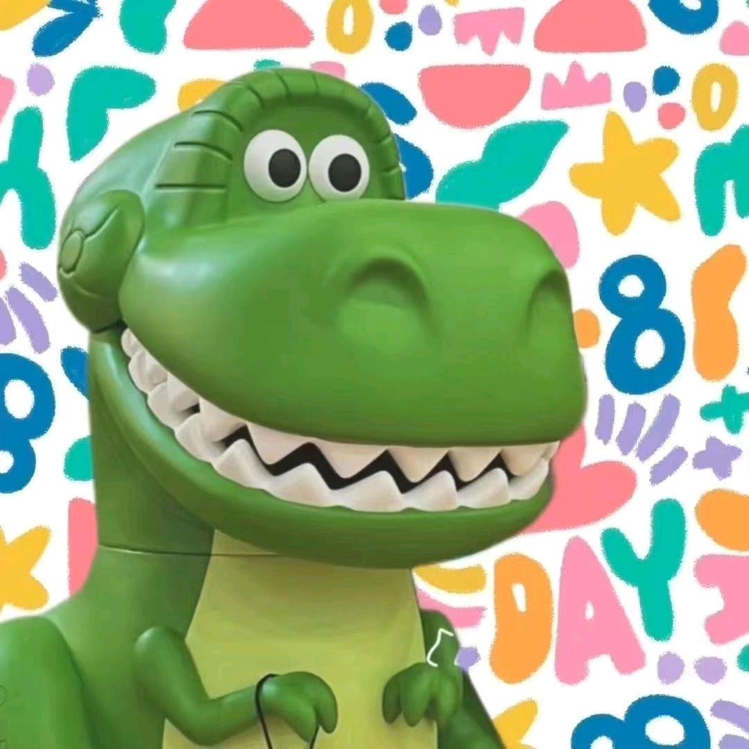 腼腆内向社恐龙