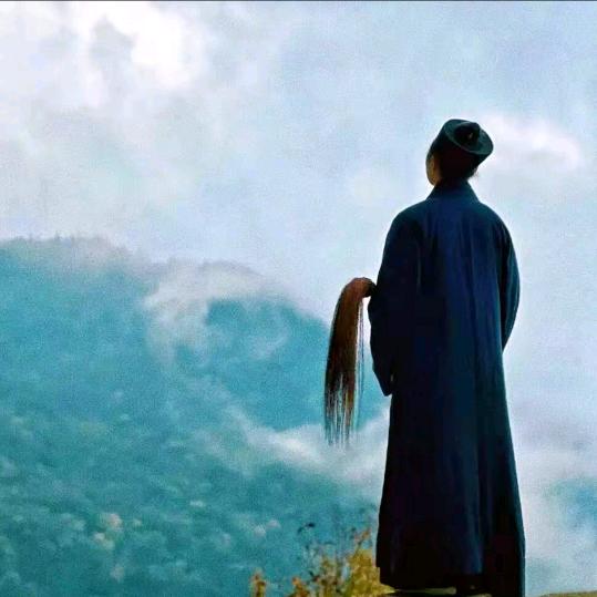 昌达电热器材店员