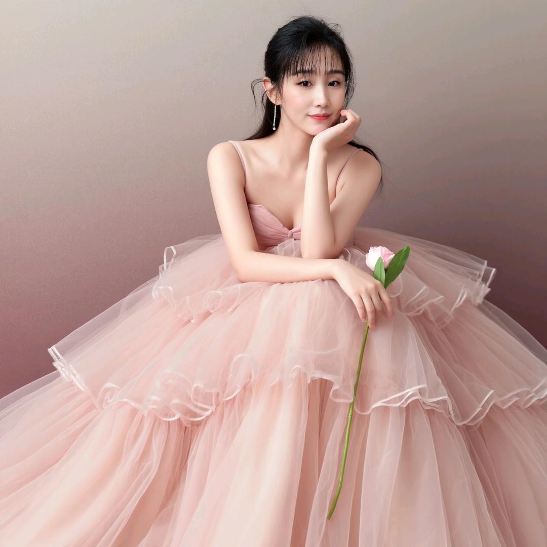 丢了幸福的猪💖