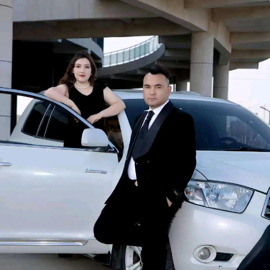 迪丽 👨‍👩‍👧