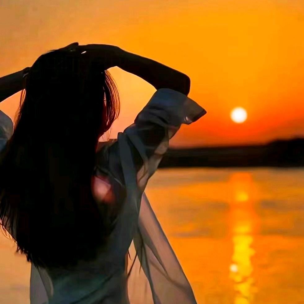 小丽子吖的头像