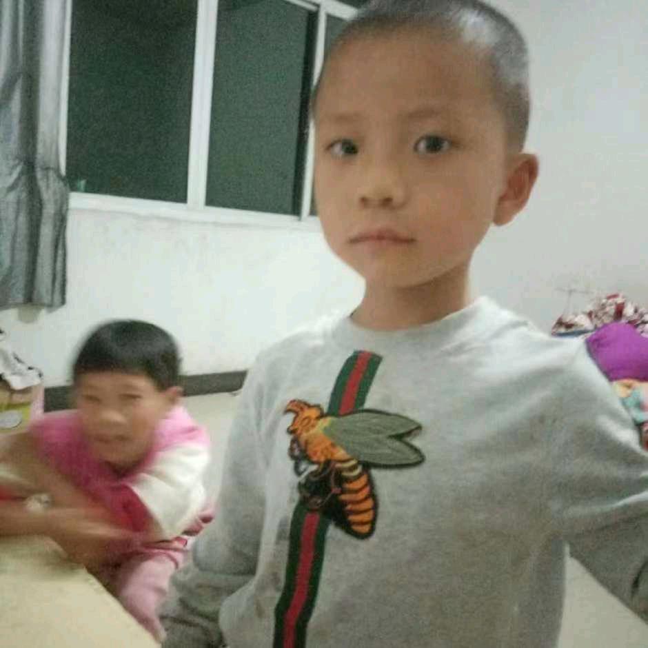 142晓倩