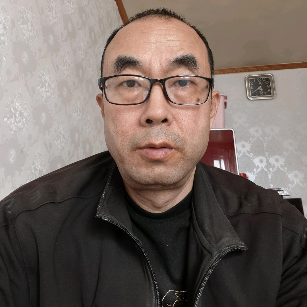 会做椒麻鸡的笨叔